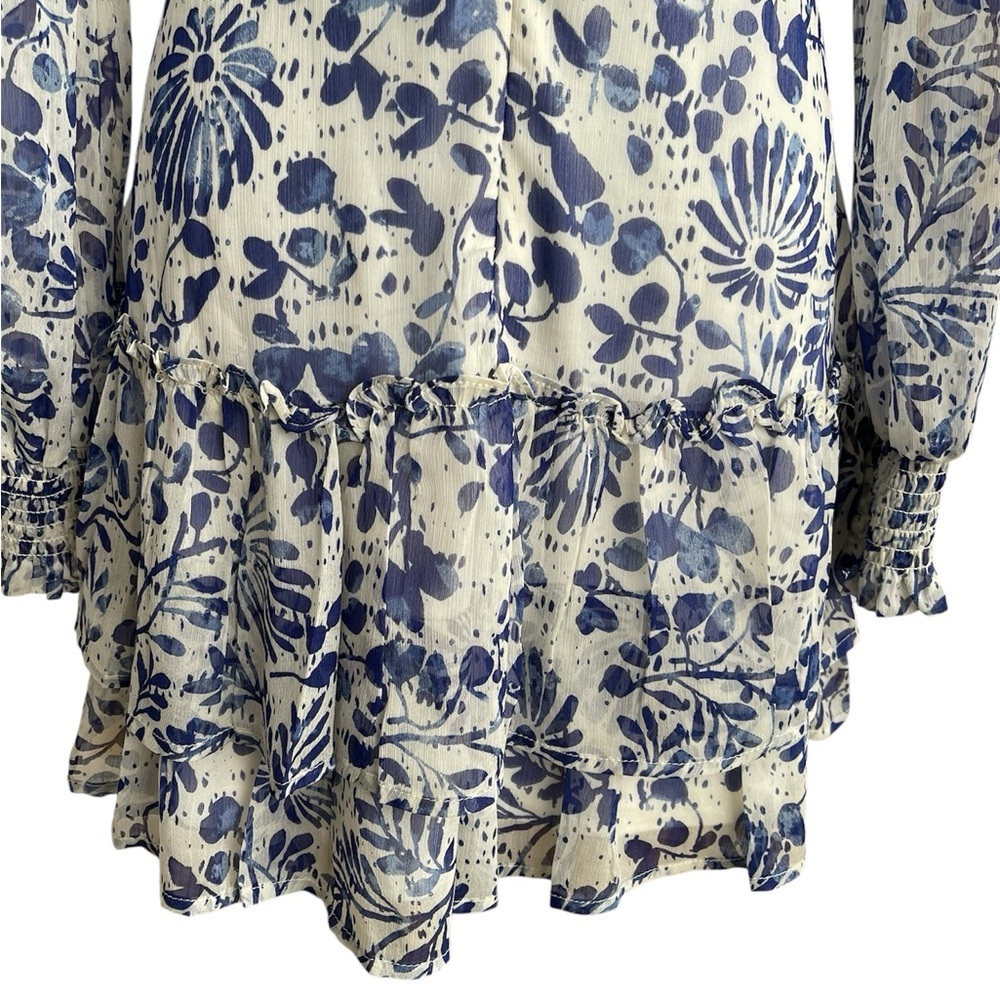 Aqua Blue and White Floral Long Sleeve Dress
Size S - Picture 9 of 10